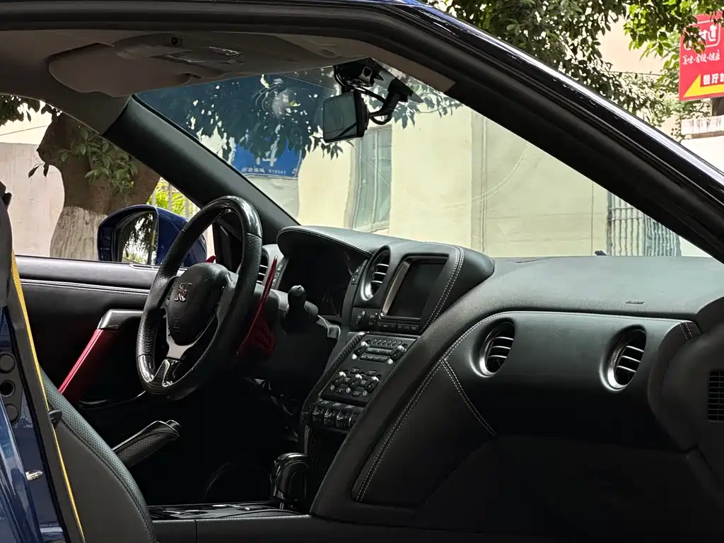 Nissan GT-R 2014 3.8T Premium Edition