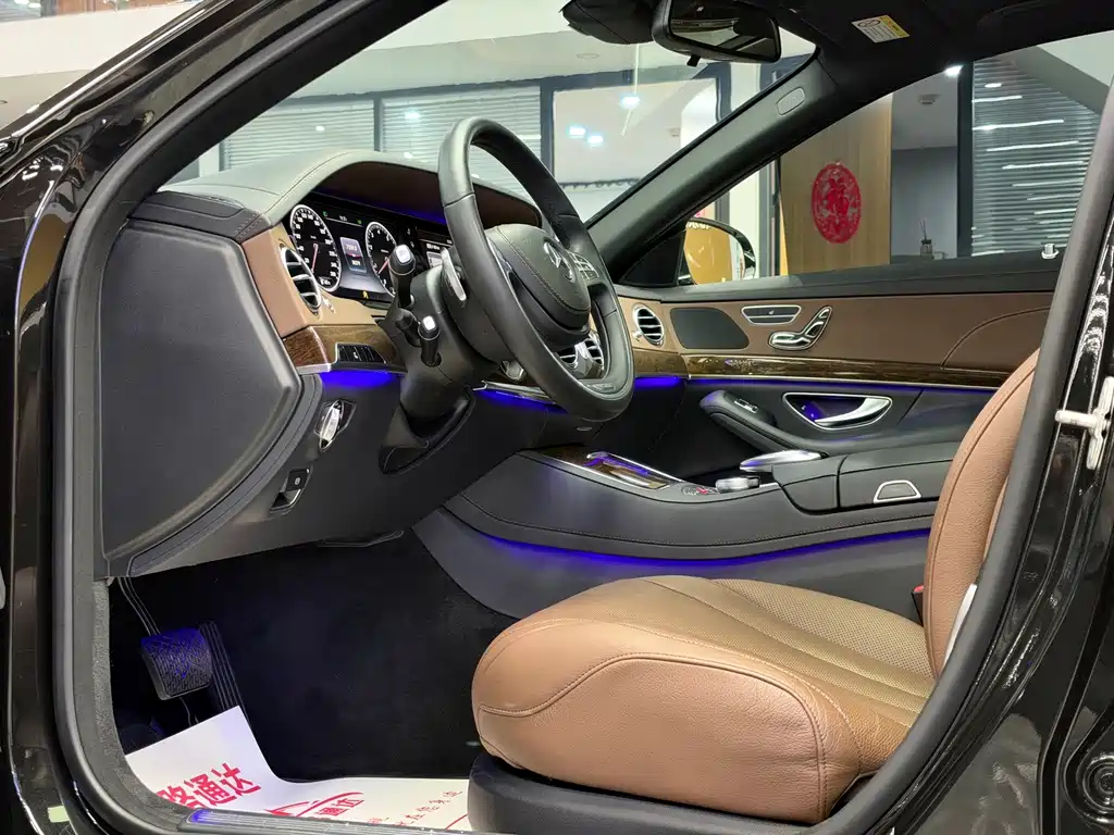 Mercedes-Benz S-Class — миниатюра 7