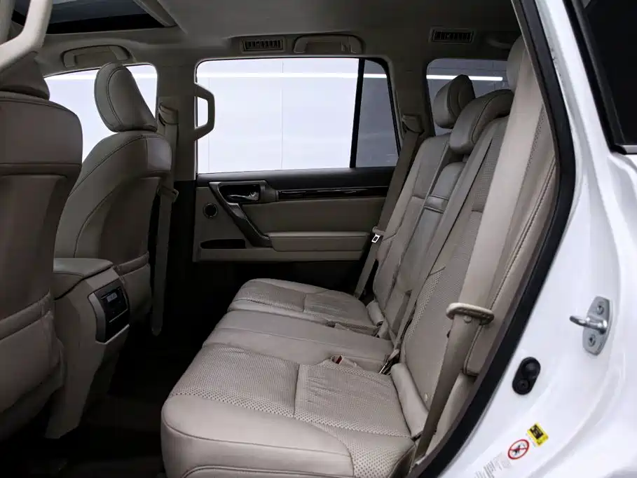Lexus GX — миниатюра 17