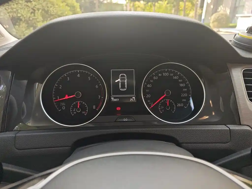 Volkswagen Golf — миниатюра 12
