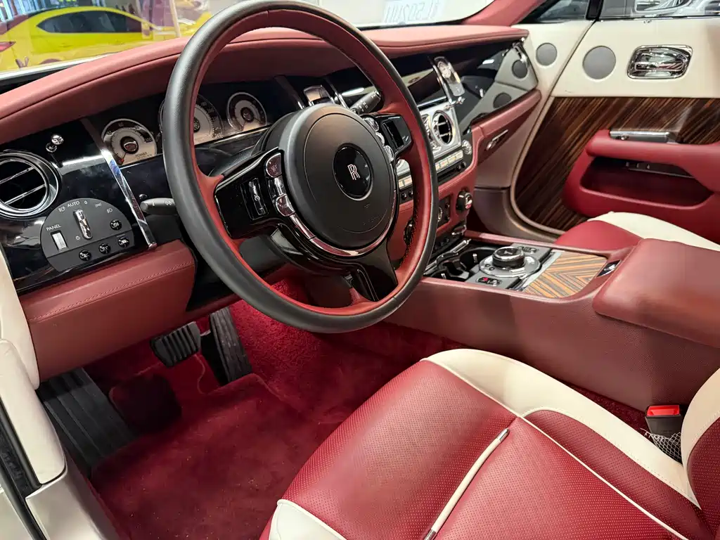 Rolls-Royce Wraith — миниатюра 4