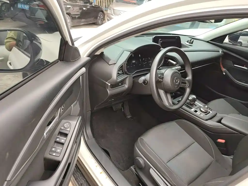 Mazda CX-30 EV — миниатюра 16