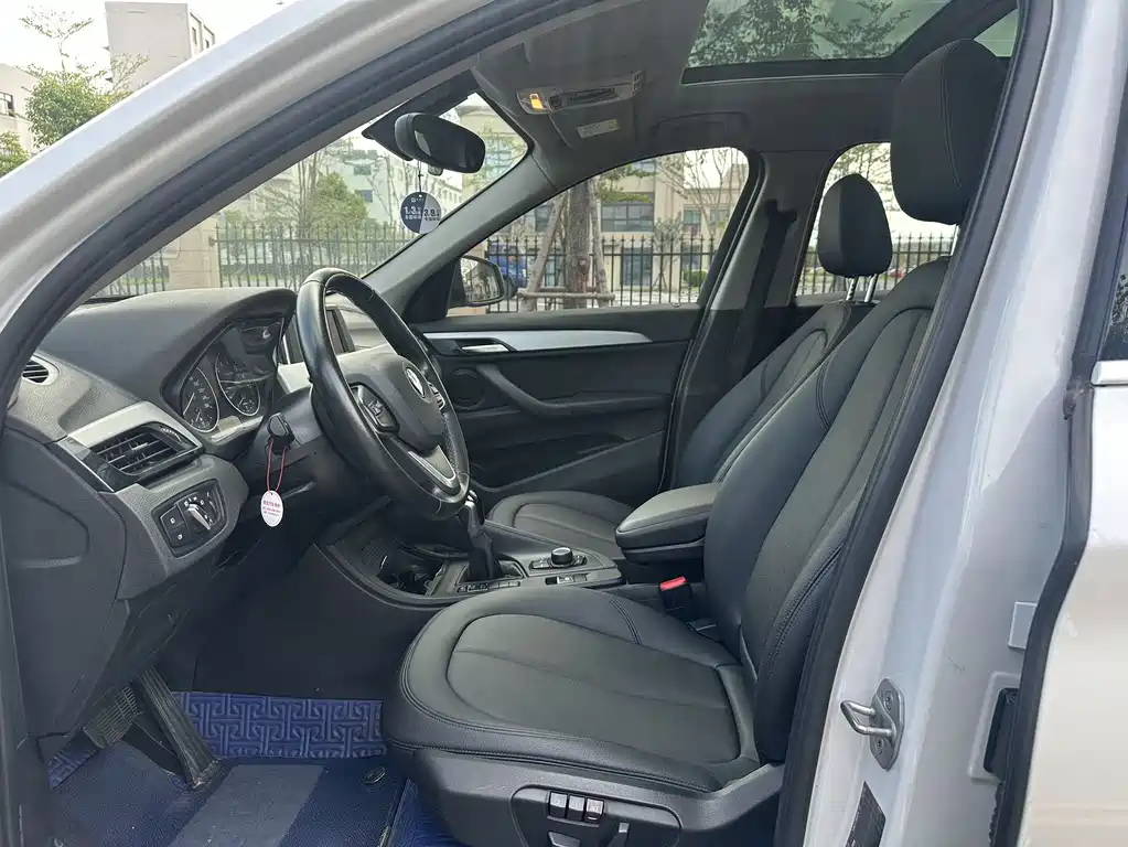 BMW X1 2018 sDrive20Li Lead