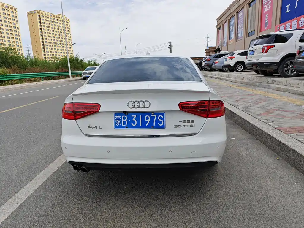 Audi A4L 2015 35 TFSI AT