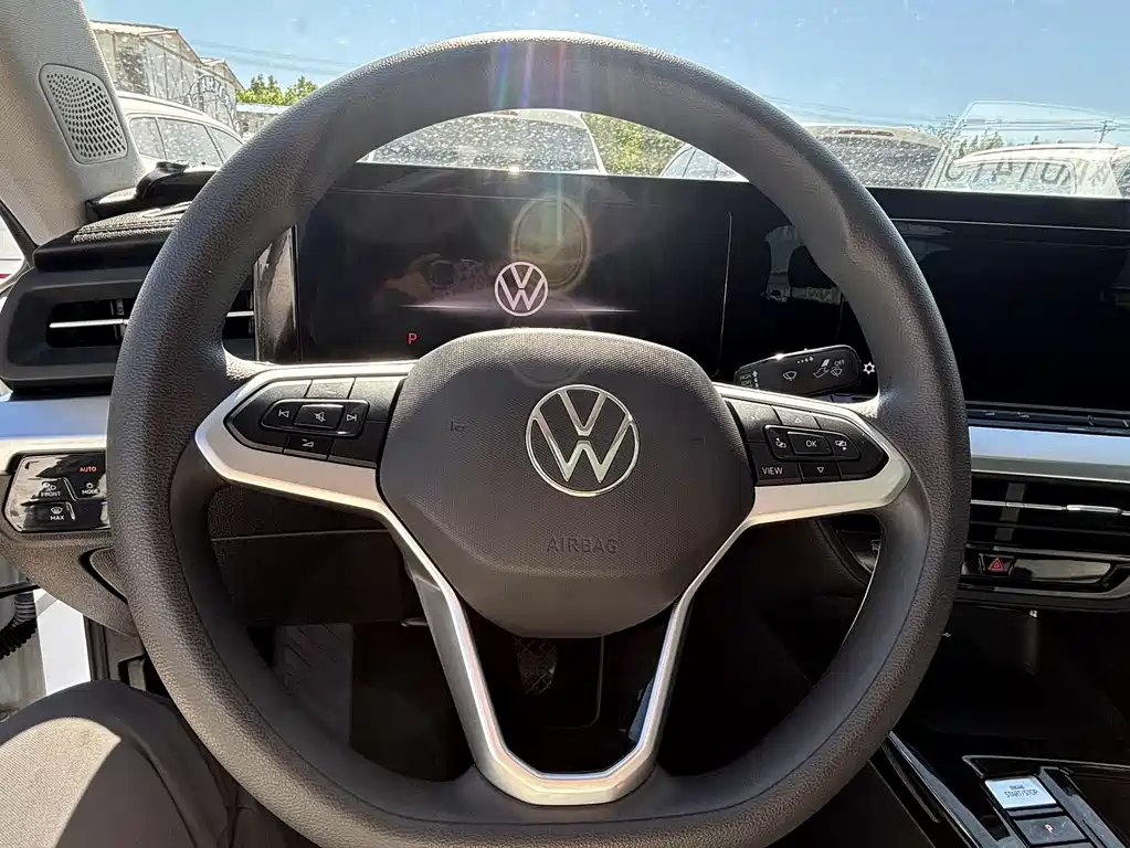 Volkswagen Lamando 2024 L 200TSI DSG