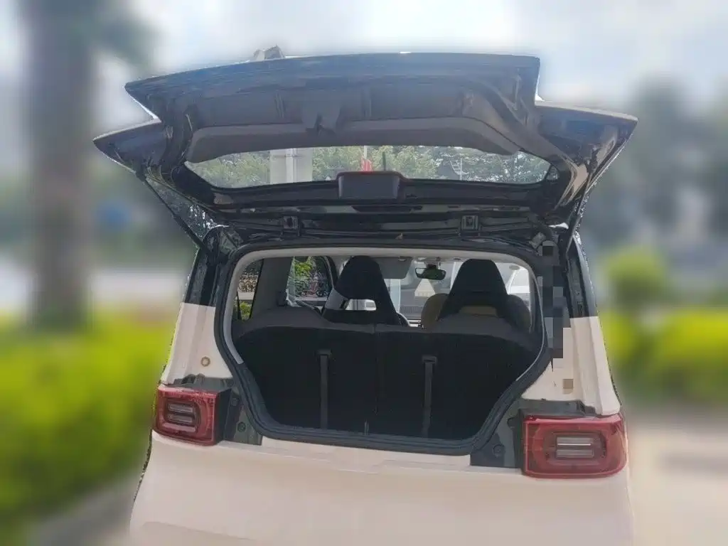 Wuling MINIEV — миниатюра 15