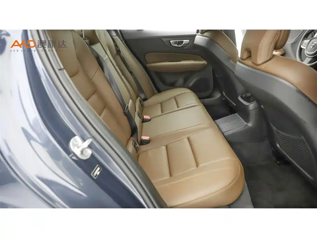 Volvo S60 2023 T8 Luxury