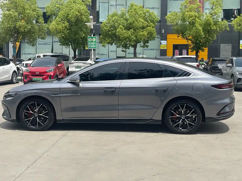 BYD Han — миниатюра 14