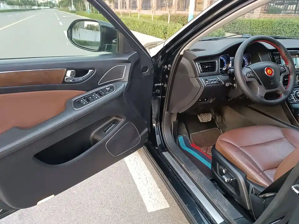 Hongqi Hongqi H7 — миниатюра 21
