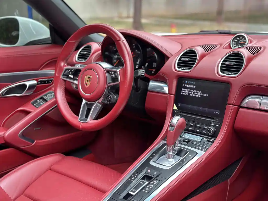 Porsche 718 2022 Boxster T 2.0T