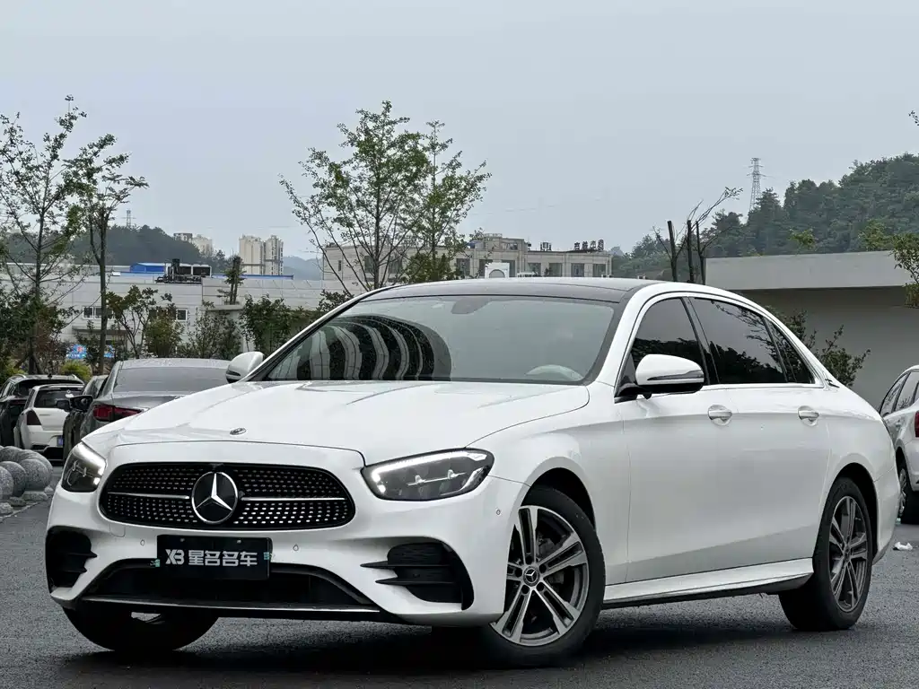 Mercedes-Benz E-Class — миниатюра 10