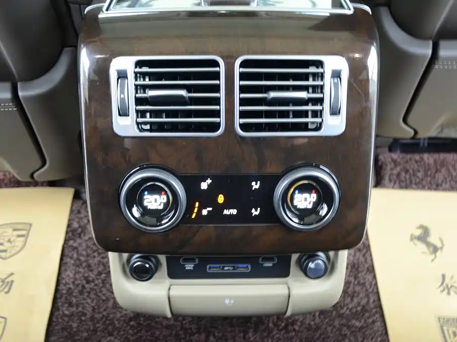 Land Rover Range Rover — миниатюра 11