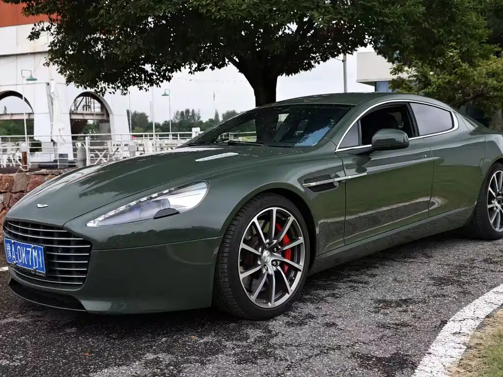 Aston Martin Rapide — миниатюра 2