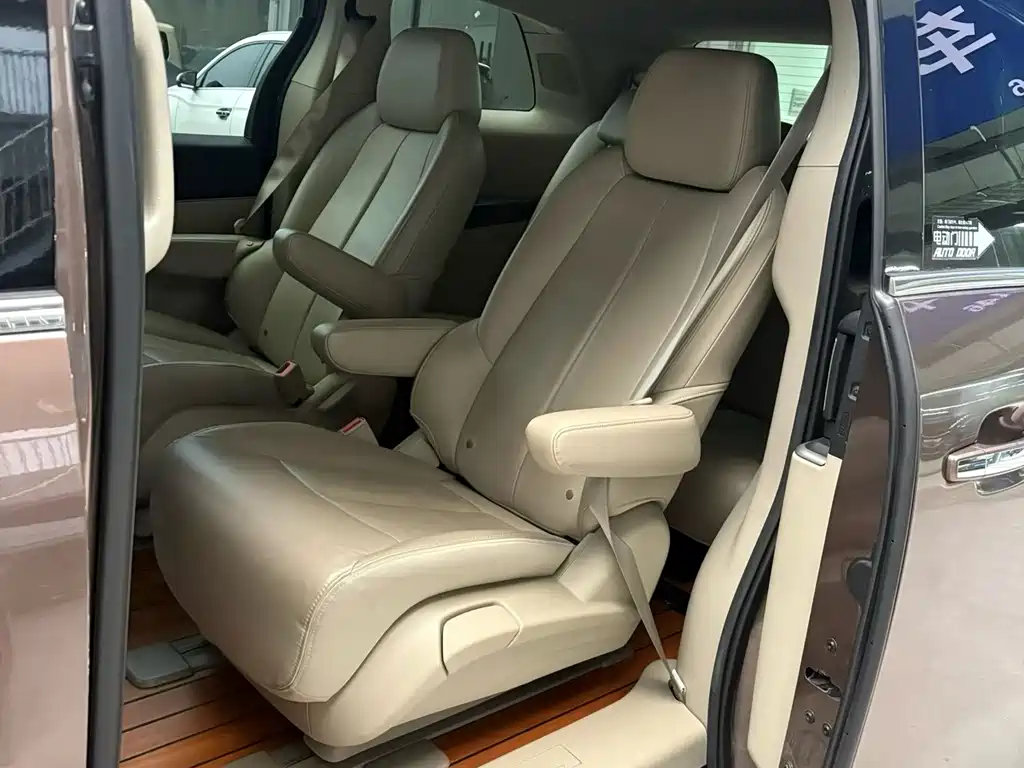 Buick GL8 2018 28T Luxury VI