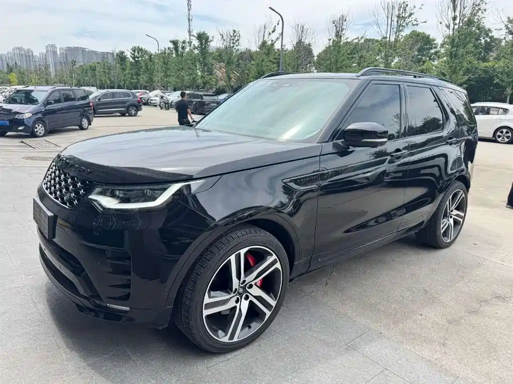 Land Rover Discovery 2023