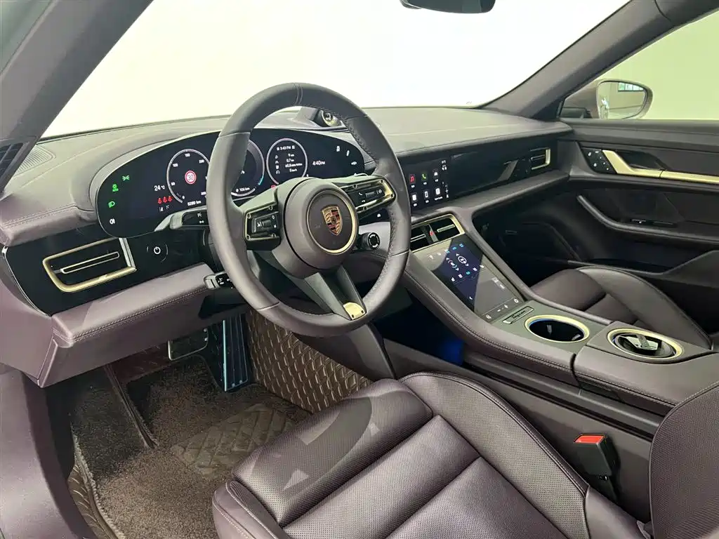 Porsche Taycan 2025 Taycan
