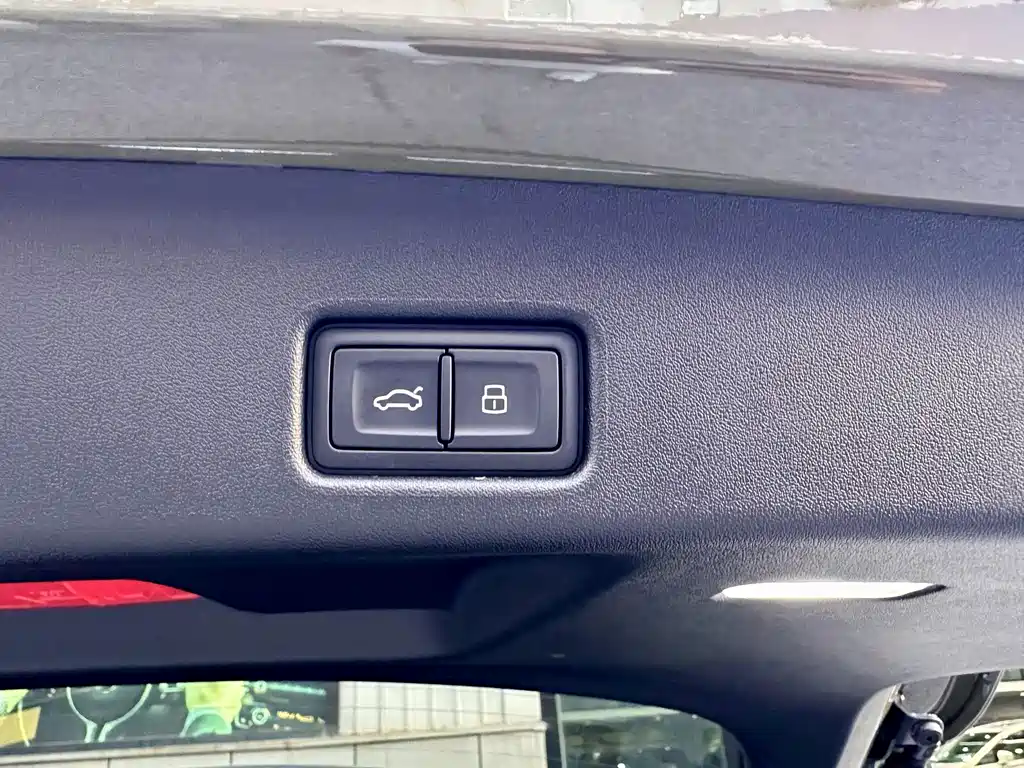 Audi Q5L — миниатюра 8