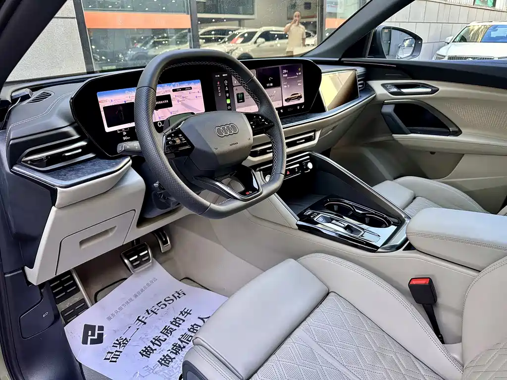 Audi Q5L — миниатюра 10