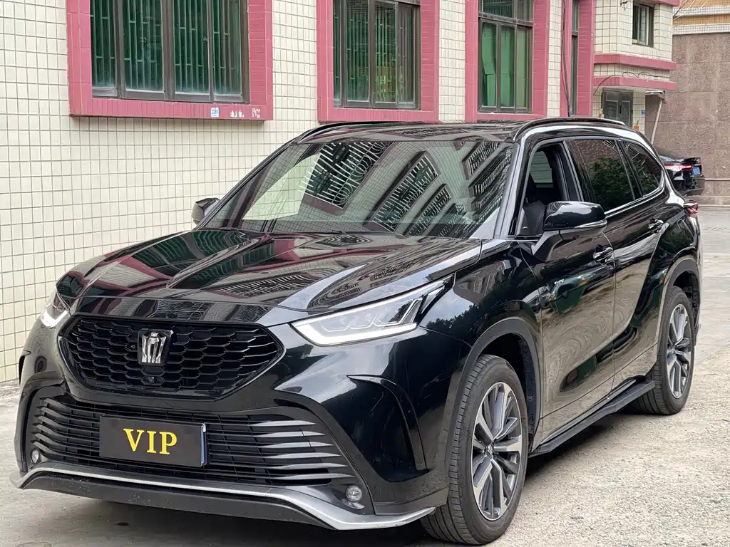 Toyota Crown Kluger