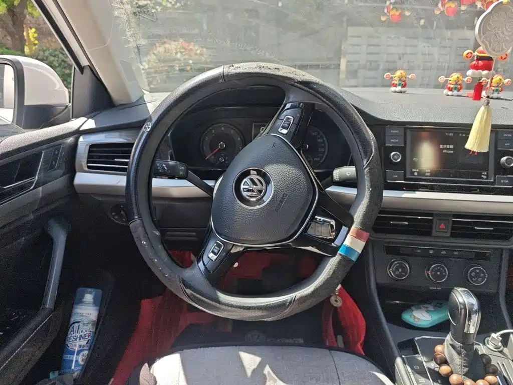 Volkswagen Lavida — миниатюра 3