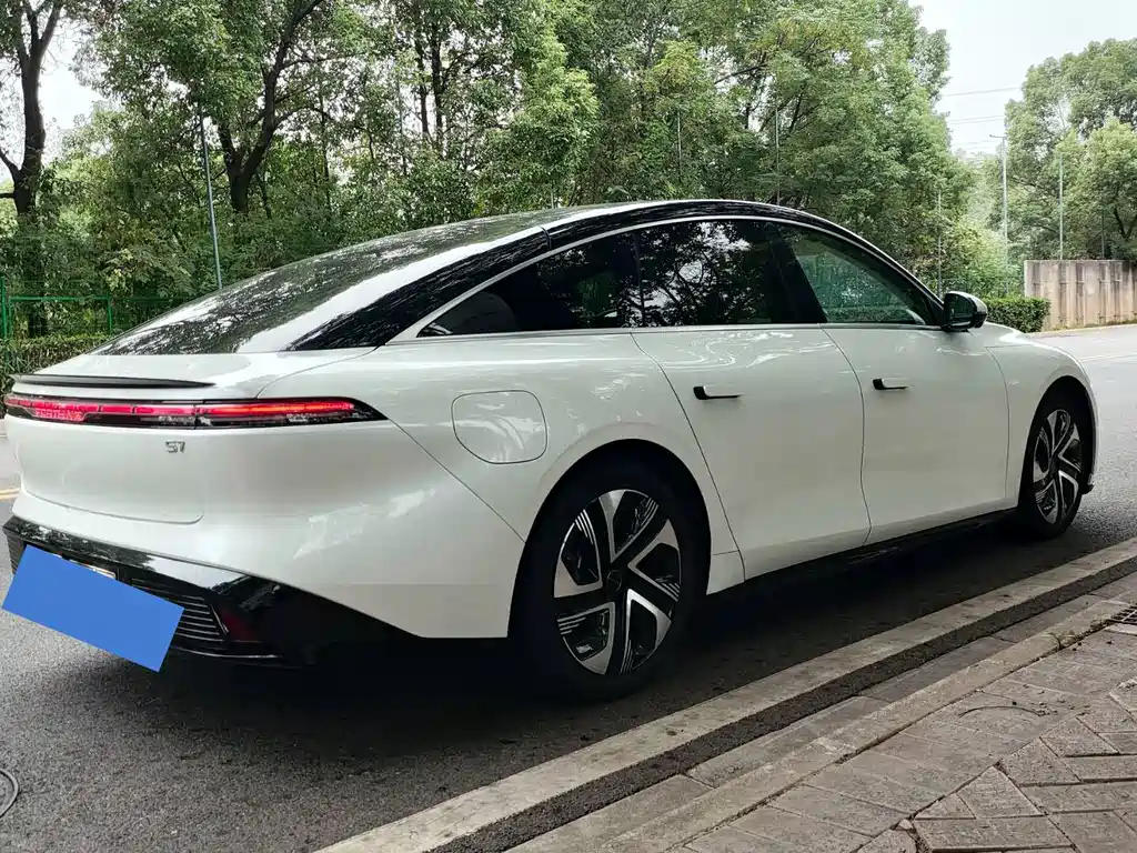Fengxing Xinghai S7 — миниатюра 4
