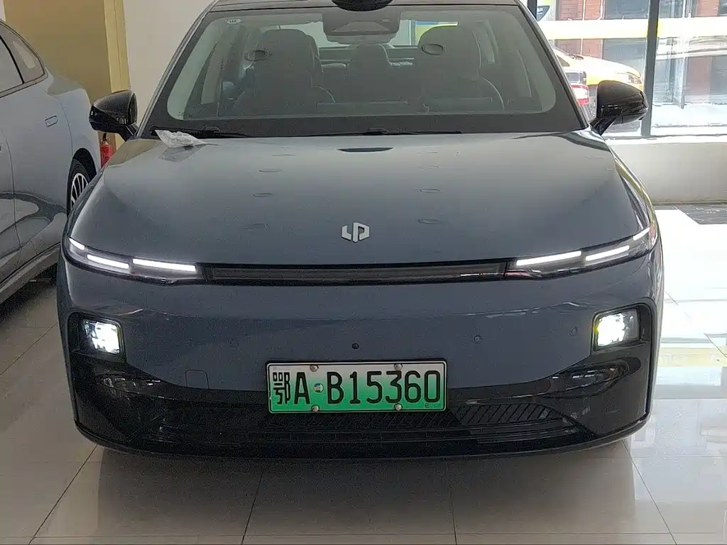 Leapmotor Leapmotor B01 — миниатюра 2