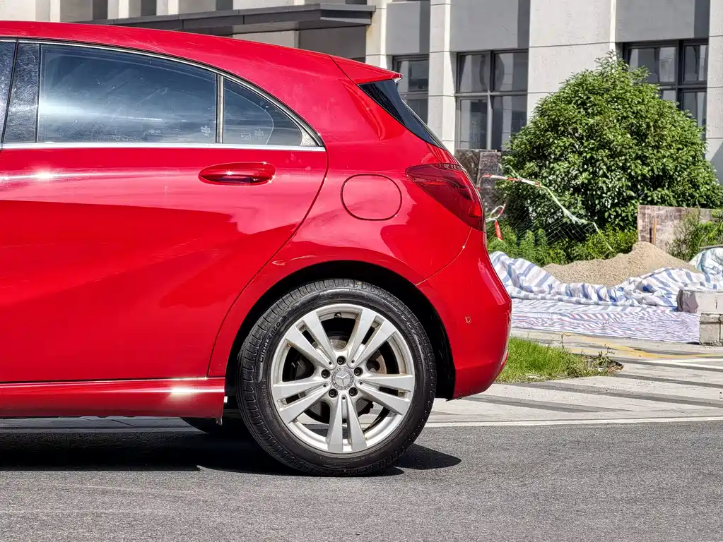 Mercedes-Benz A-Class (Import) — миниатюра 7