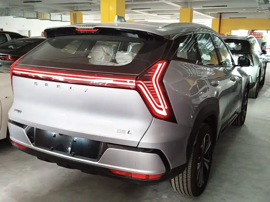 Geely Boyue L — миниатюра 7