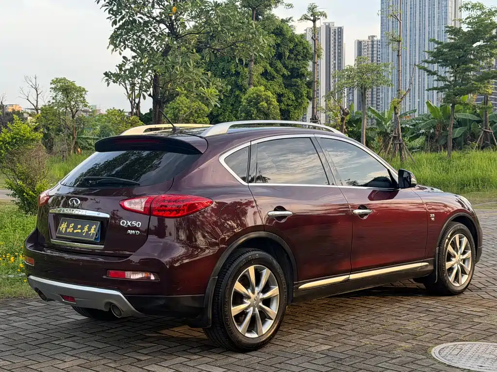 Infiniti QX50 2.5L Comfort Edition, фото 4