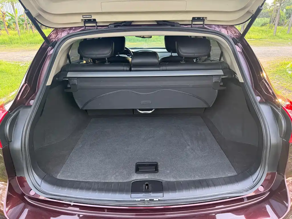 Infiniti QX50 2.5L Comfort Edition, фото 18
