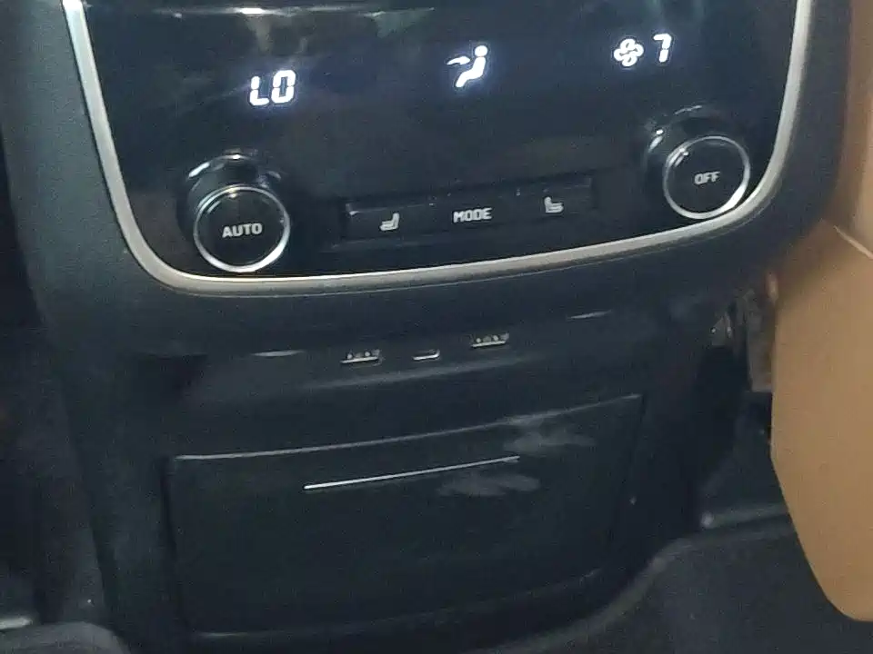 Li Auto ONE 2021 6 мест