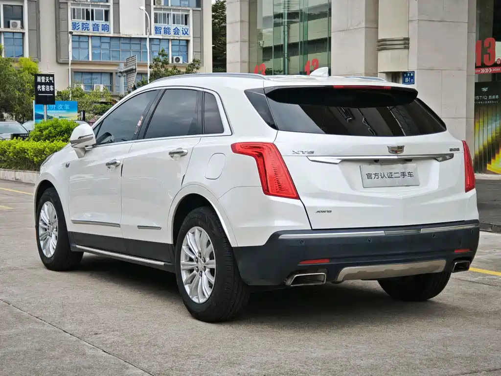 Cadillac XT5 — миниатюра 6