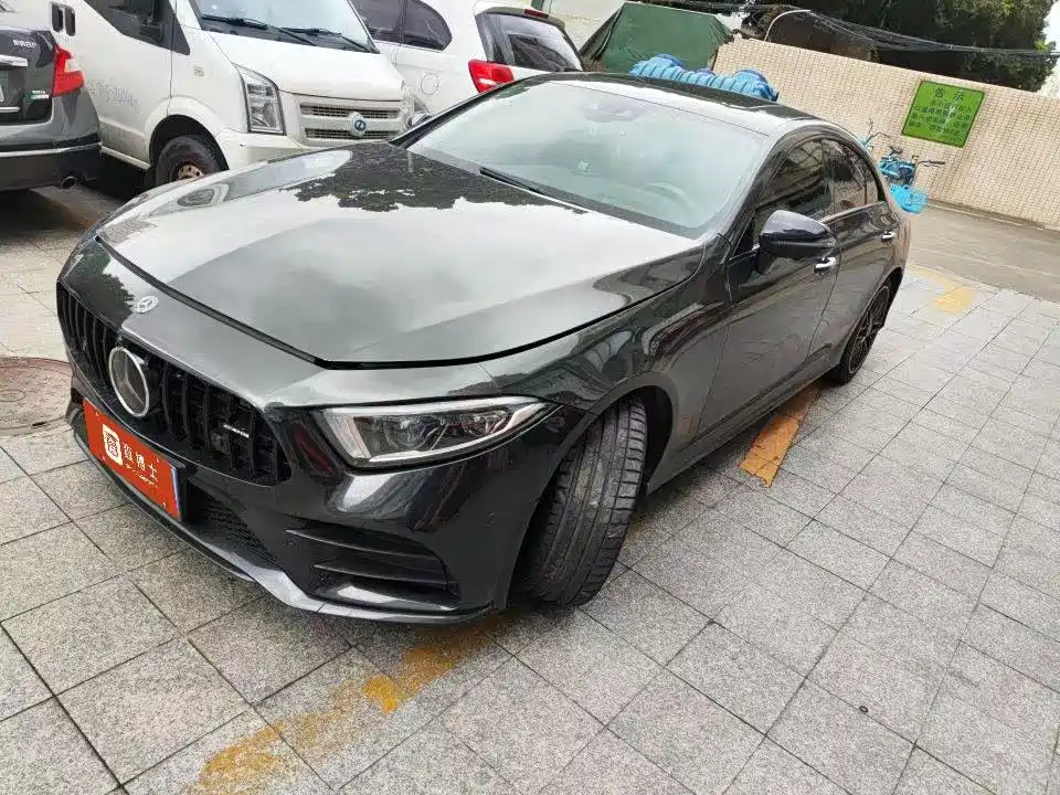 Mercedes-Benz CLS