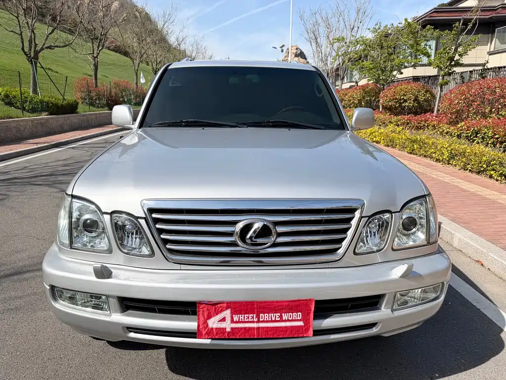 Lexus LX 2007