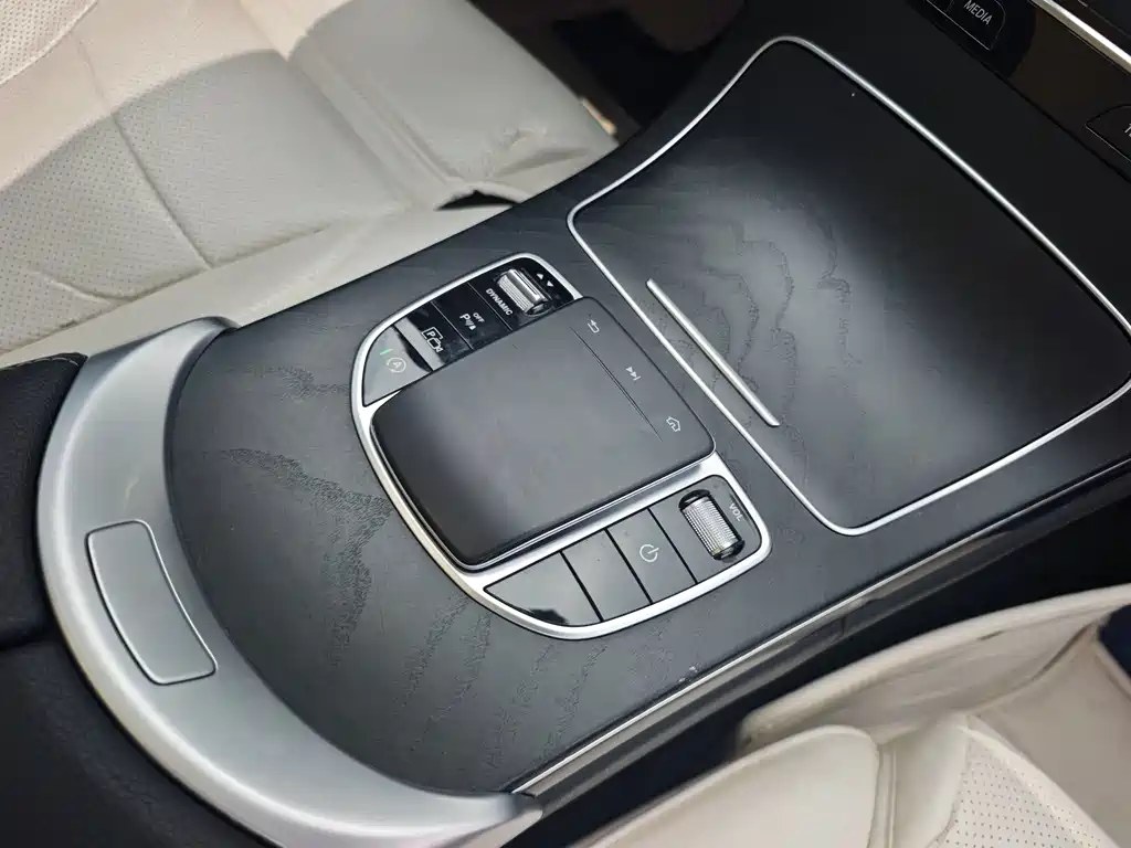 Mercedes-Benz C-Class — миниатюра 18