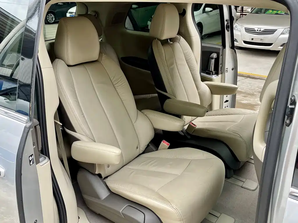 Buick GL8 — миниатюра 17