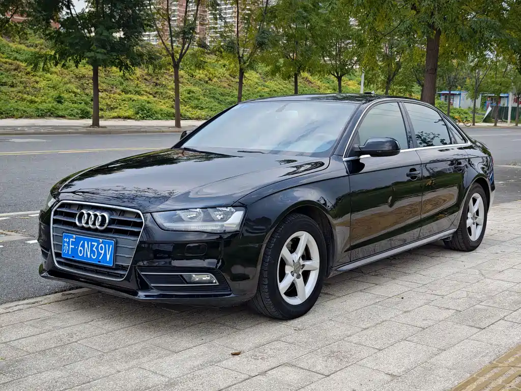 Audi A4L 2013