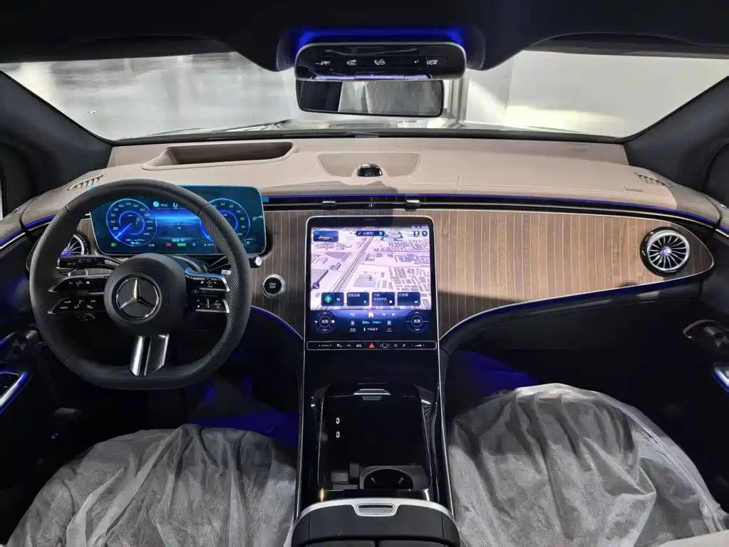 MERCEDES-BENZ EQE SUV