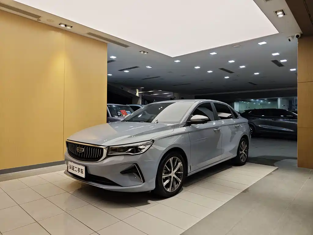 Geely Emgrand 2023