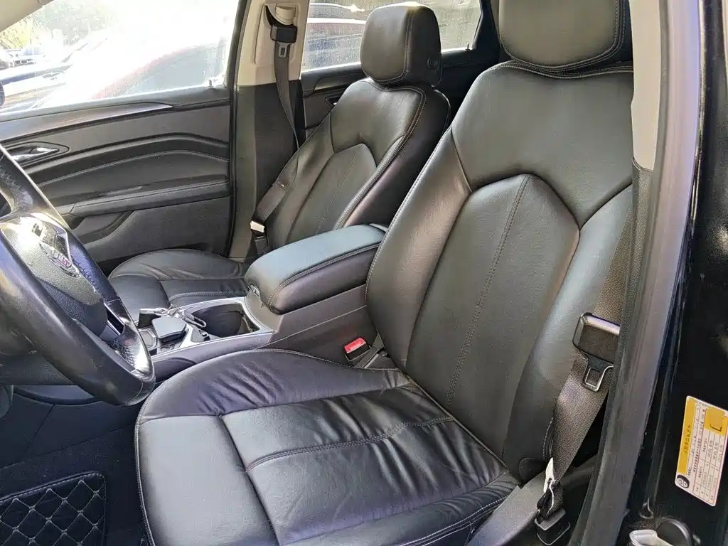 Cadillac SRX — миниатюра 11