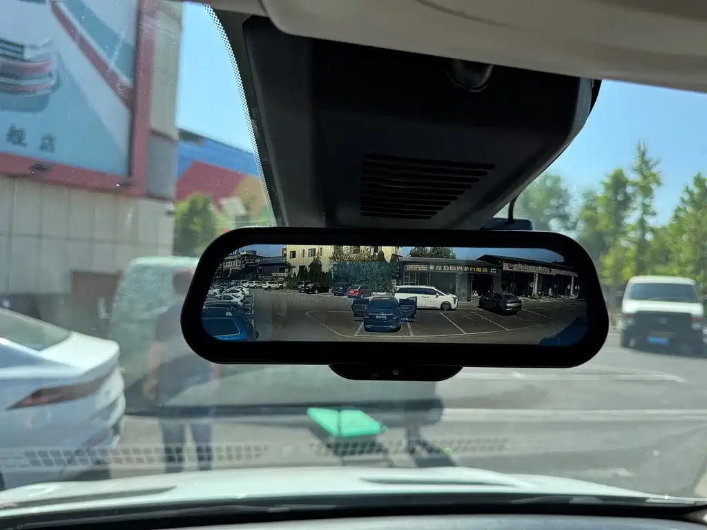 MAXUS V90 RV — миниатюра 37