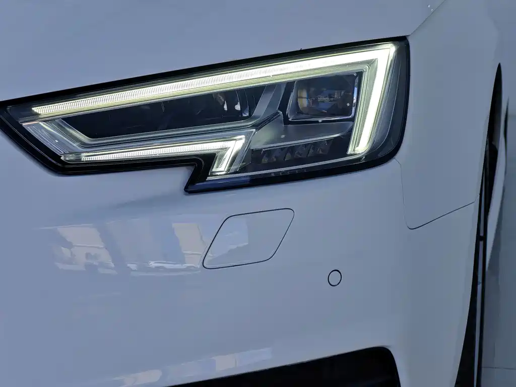 Audi A4L — миниатюра 26