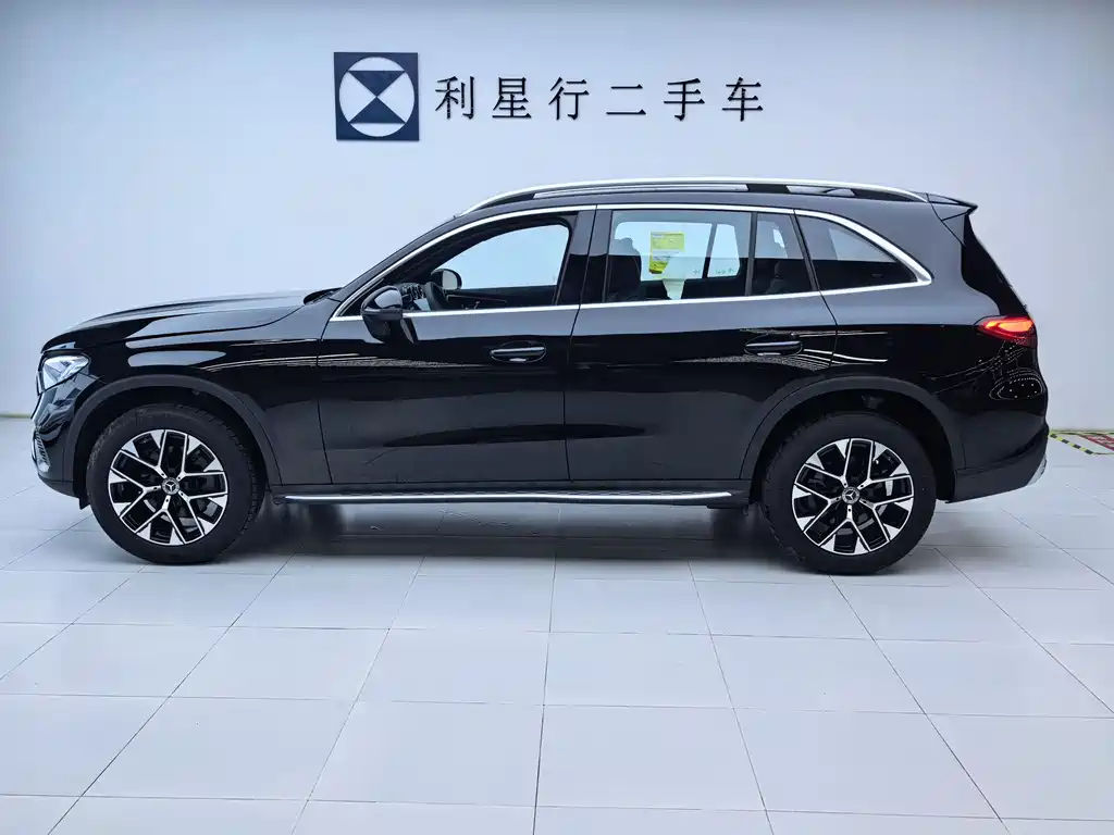Mercedes-Benz GLC 2024 GLC 260 L 4MATIC 7 мест