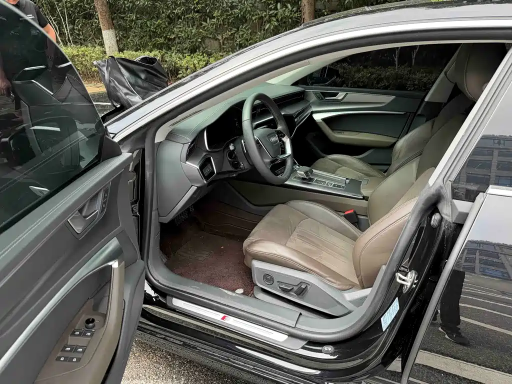 Audi A7L — миниатюра 7