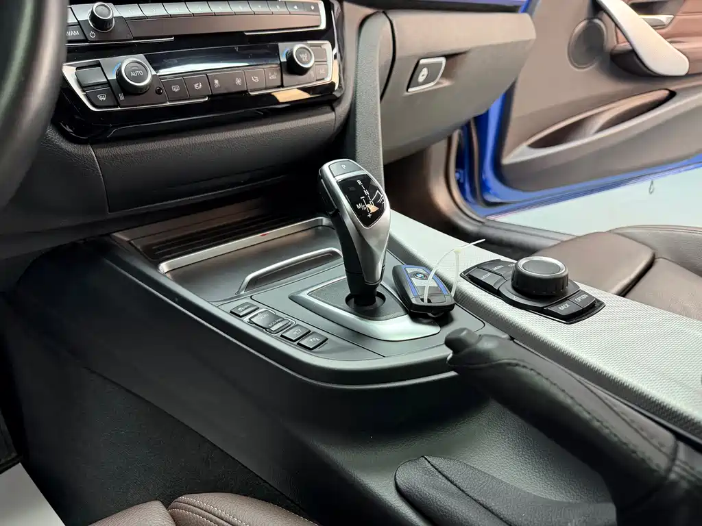 BMW 3 Series — миниатюра 10