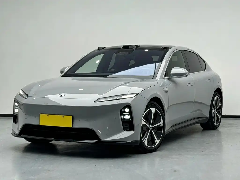 NIO ET5