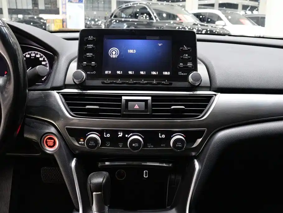 Honda Accord — миниатюра 11