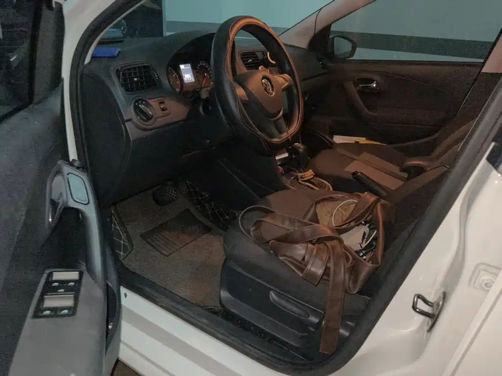 Volkswagen Polo — миниатюра 12