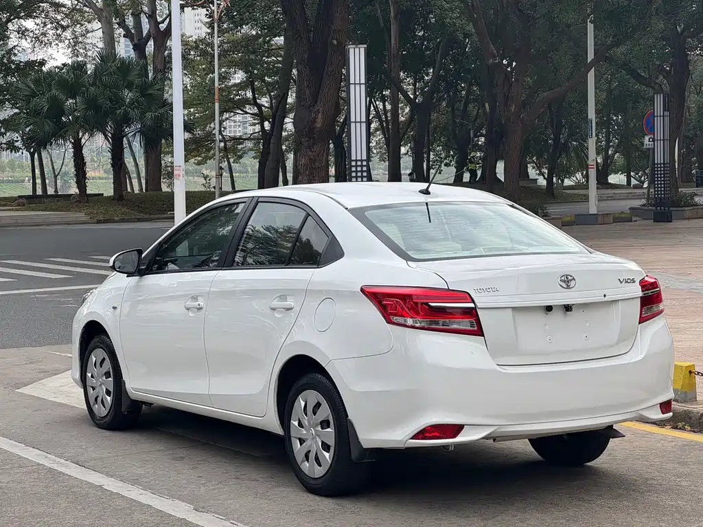 TOYOTA VIOS