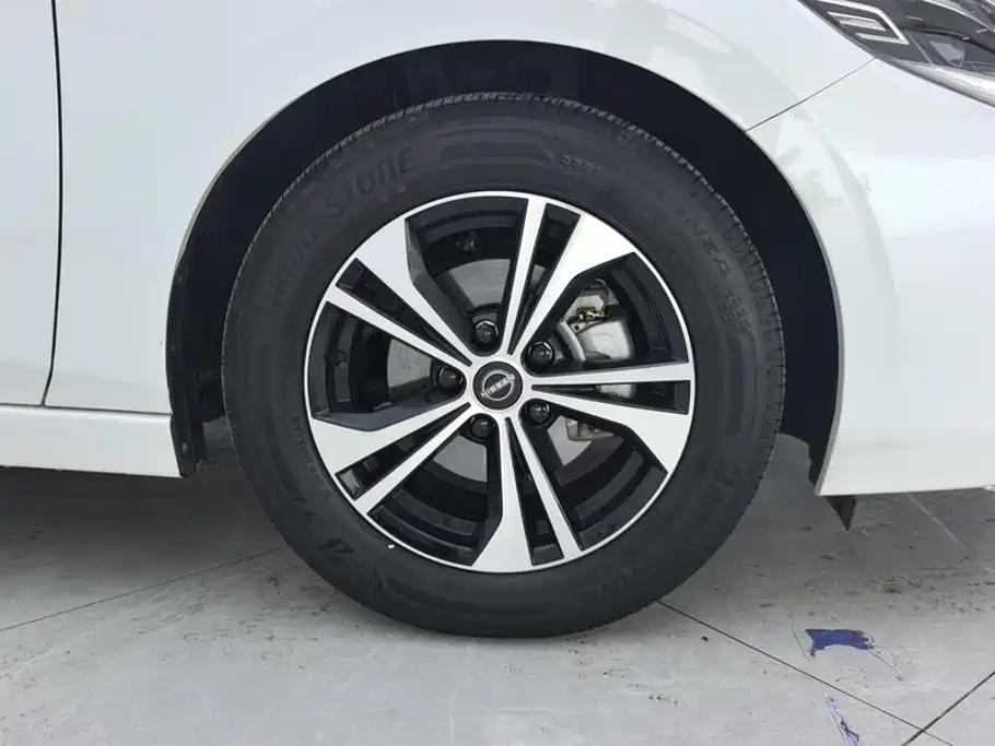 Nissan Sylphy — миниатюра 6